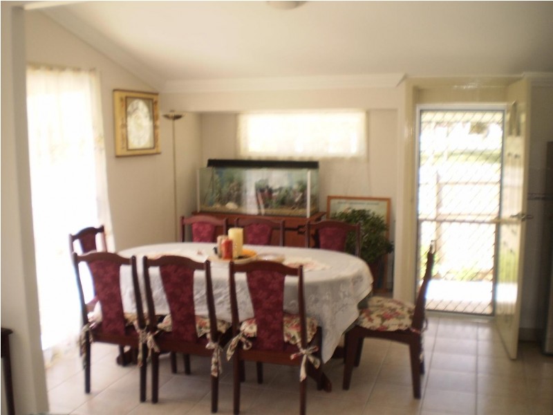 37 Neils Street, Pialba QLD 4655