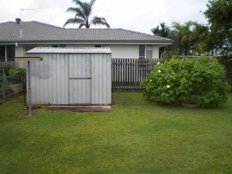 24 Michelle Drive, Point Vernon QLD 4655