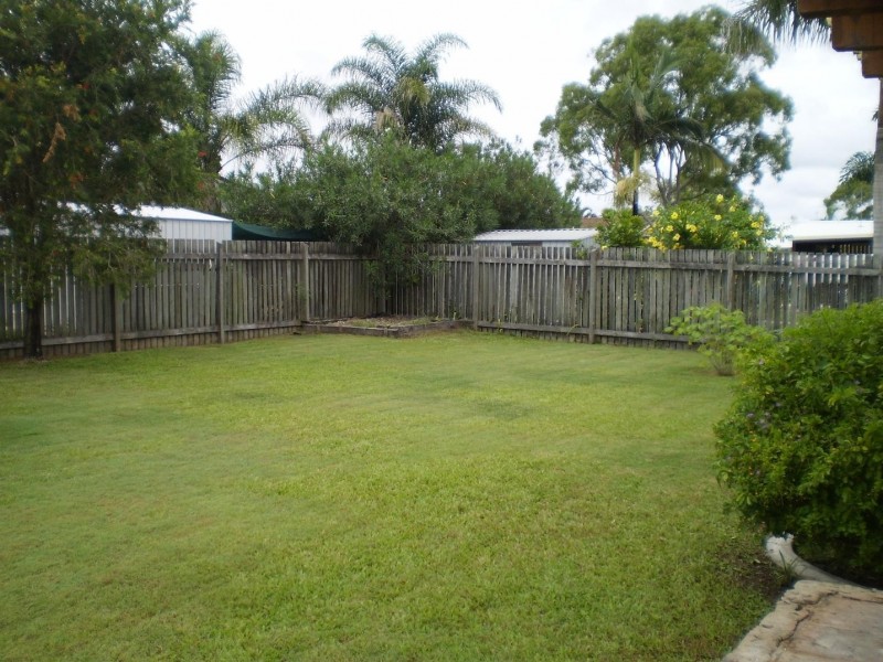 24 Michelle Drive, Point Vernon QLD 4655