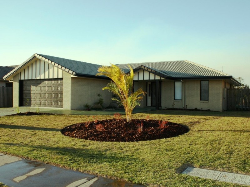 13 Lady Penrhyn Drive, Eli Waters QLD 4655