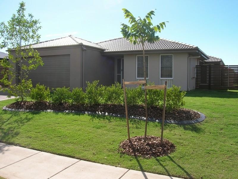 53 Lady Penrhyn Drive, Eli Waters QLD 4655