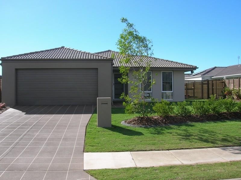 53 Lady Penrhyn Drive, Eli Waters QLD 4655