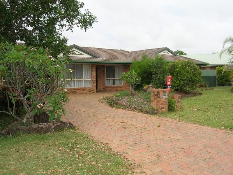 53 Moolyyir Street,, Urangan QLD 4655