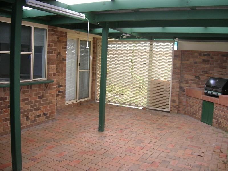 53 Moolyyir Street,, Urangan QLD 4655