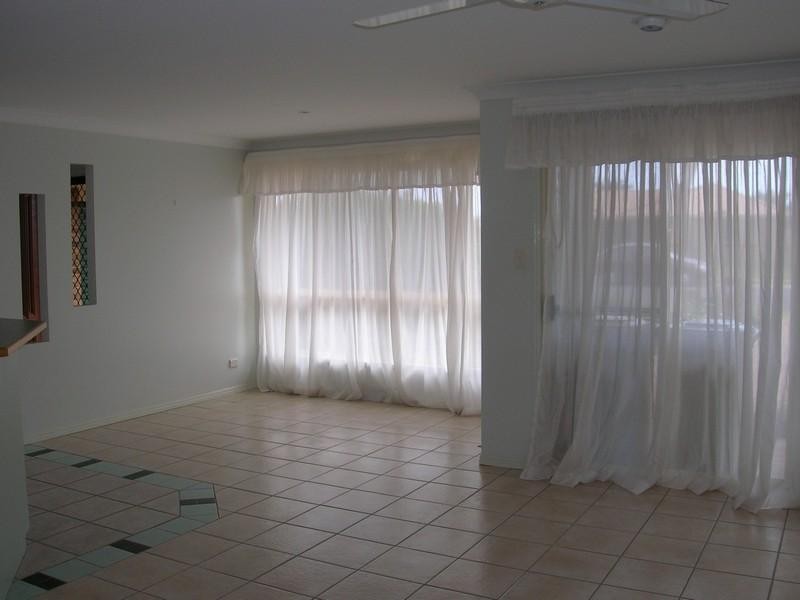 53 Moolyyir Street,, Urangan QLD 4655