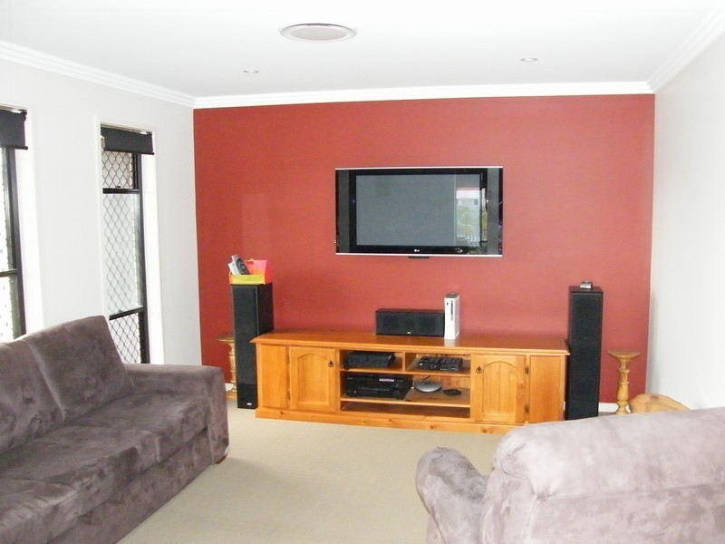 Dundowran QLD 4655