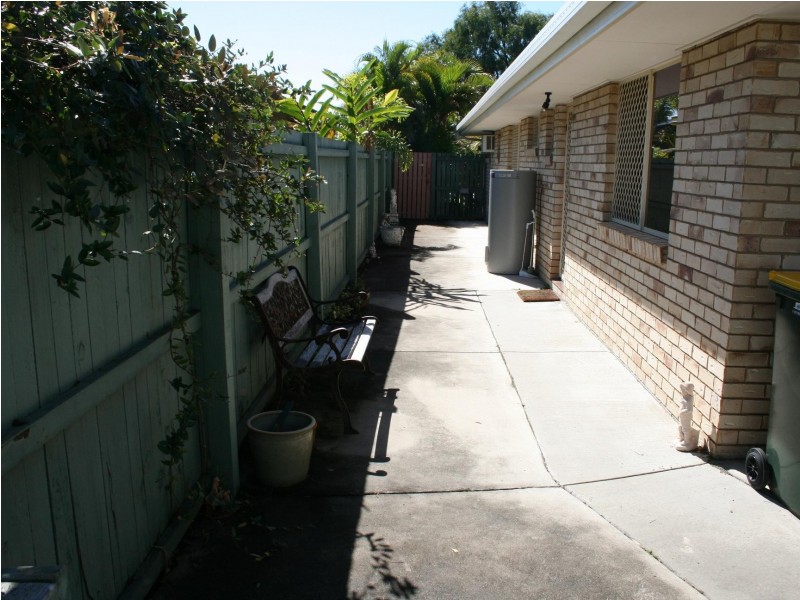 26 Bowerbird Ave, Eli Waters QLD 4655