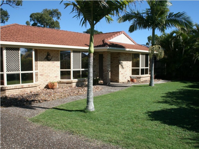 26 Bowerbird Ave, Eli Waters QLD 4655