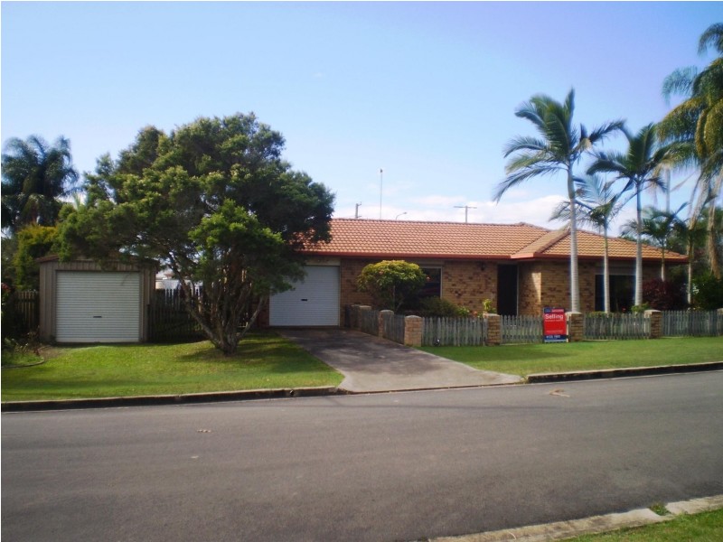 5 Matthew St, Urangan QLD 4655