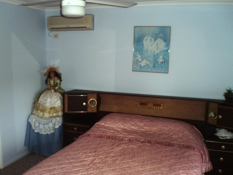 5 Matthew St, Urangan QLD 4655