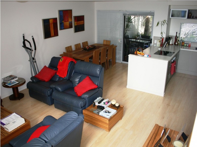 9/187 Torquay Road, Torquay QLD 4655