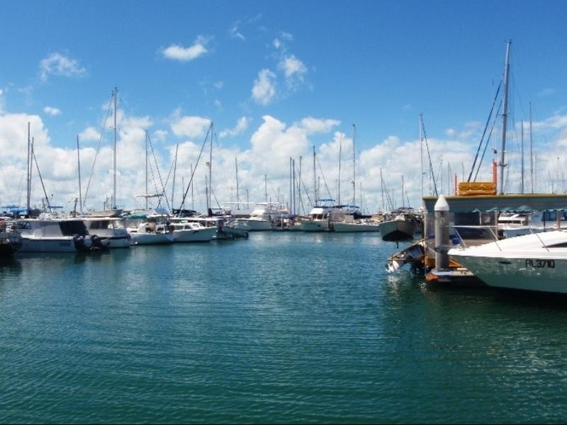 1/81 Miller St, Urangan QLD 4655