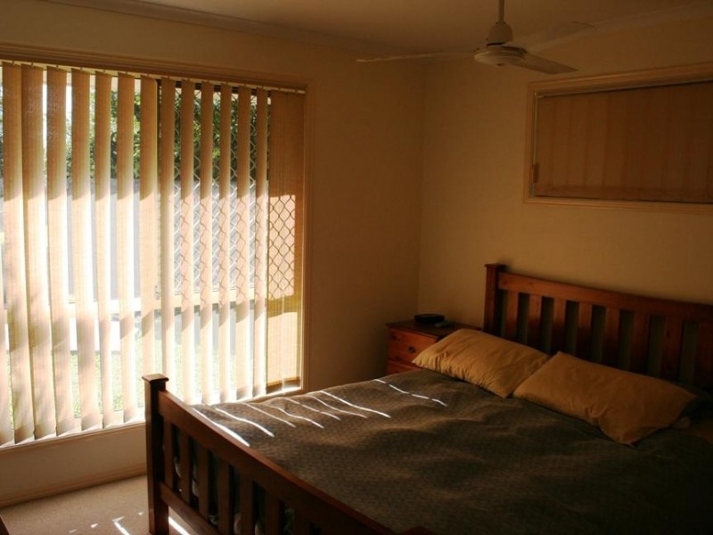 1/1 Alana Ct, Torquay QLD 4655