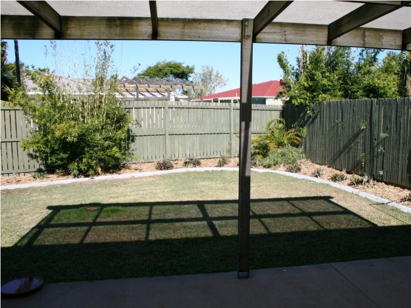 1/1 Alana Ct, Torquay QLD 4655