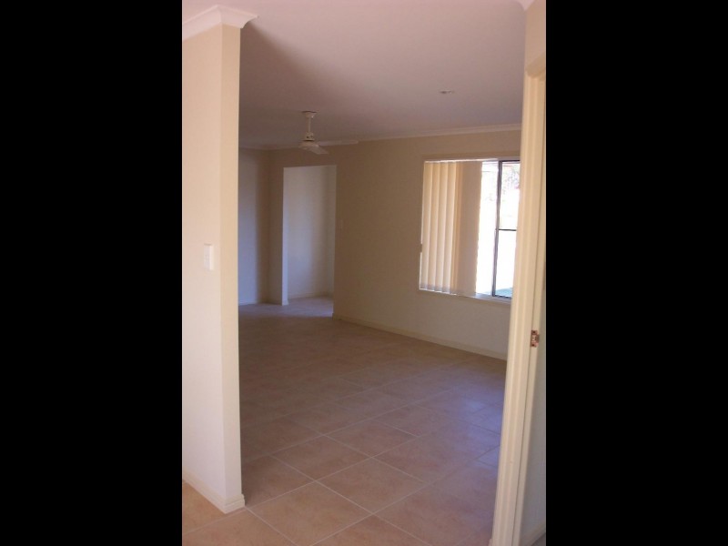 11 Cato Ct, Torquay QLD 4655