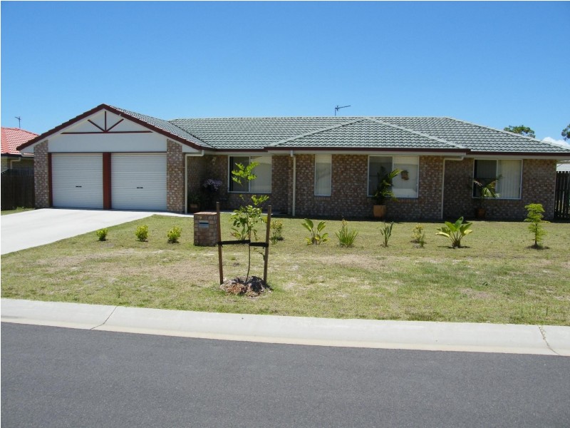 11 Cato Ct, Torquay QLD 4655