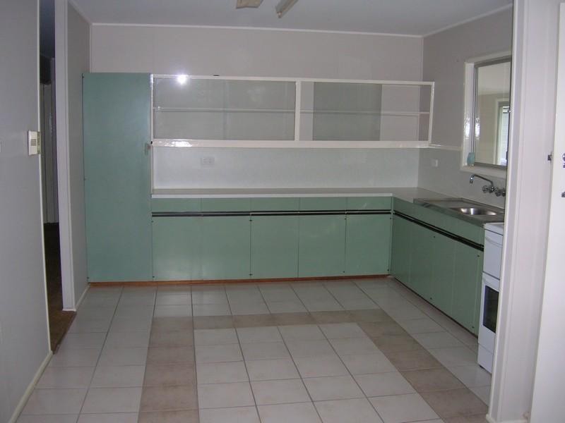 593 Boat Harbour Drive, Urangan QLD 4655