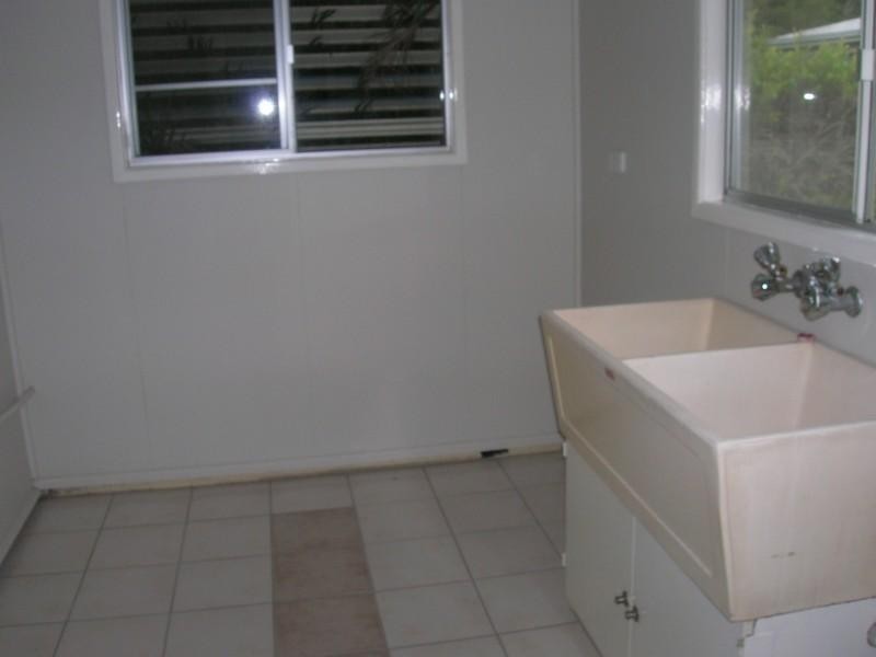 593 Boat Harbour Drive, Urangan QLD 4655