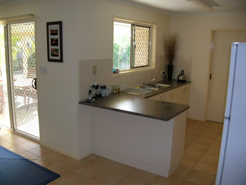 5 Sonder Street, Urangan QLD 4655