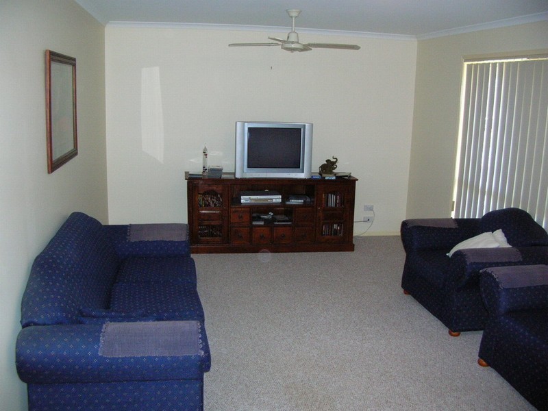 5 Sonder Street, Urangan QLD 4655