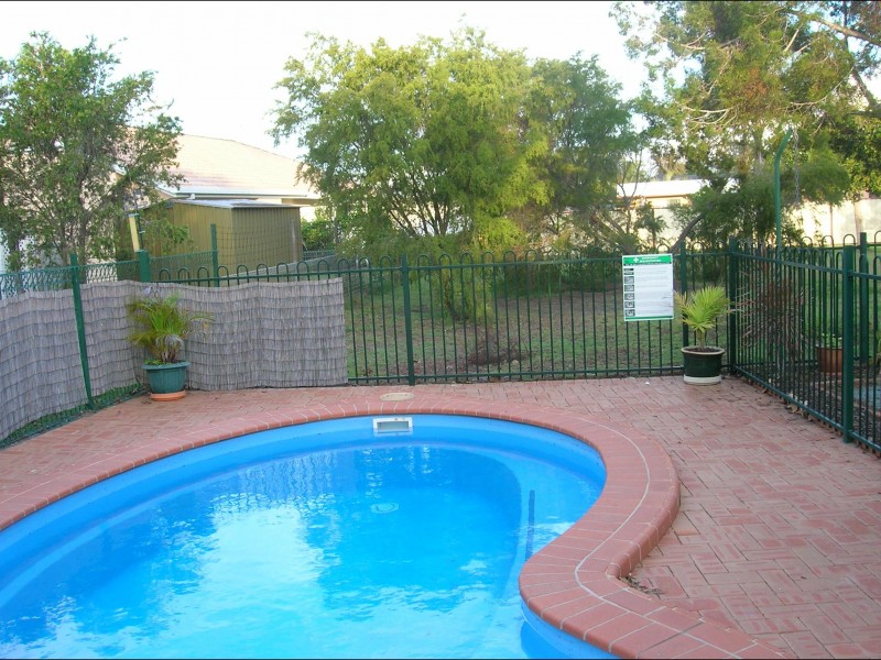 170 Truro Street, Urangan QLD 4655