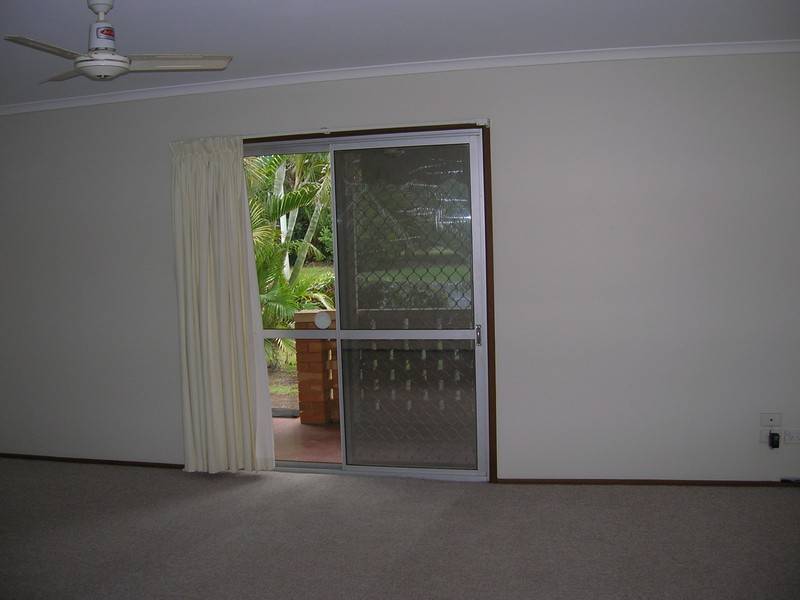 60 Hibiscus Street, Urangan QLD 4655