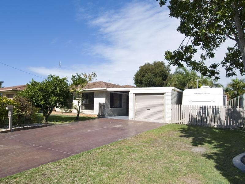 63 Cunningham Street, Urangan QLD 4655