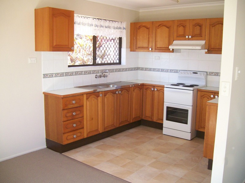 63 Cunningham Street, Urangan QLD 4655