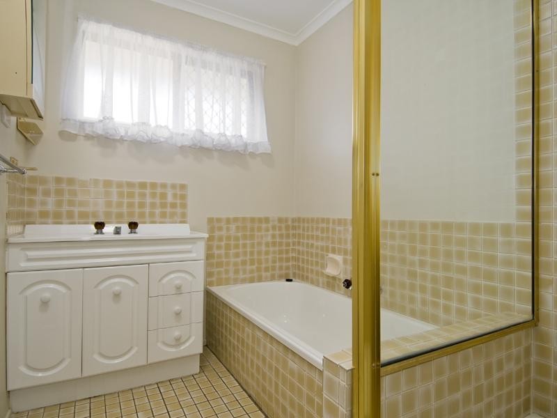 63 Cunningham Street, Urangan QLD 4655