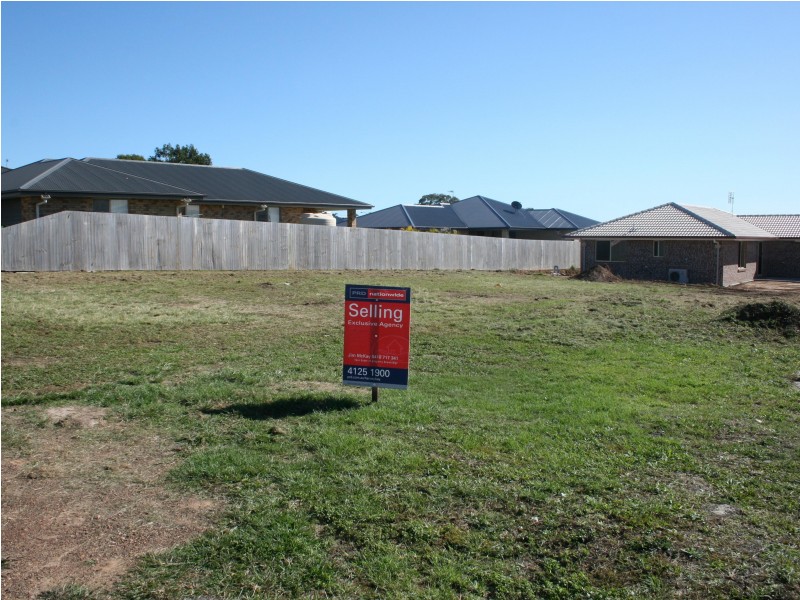 13 Teresa St, Wondunna QLD 4655