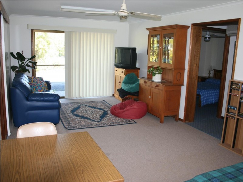 60 Washington Dr, Wondunna QLD 4655