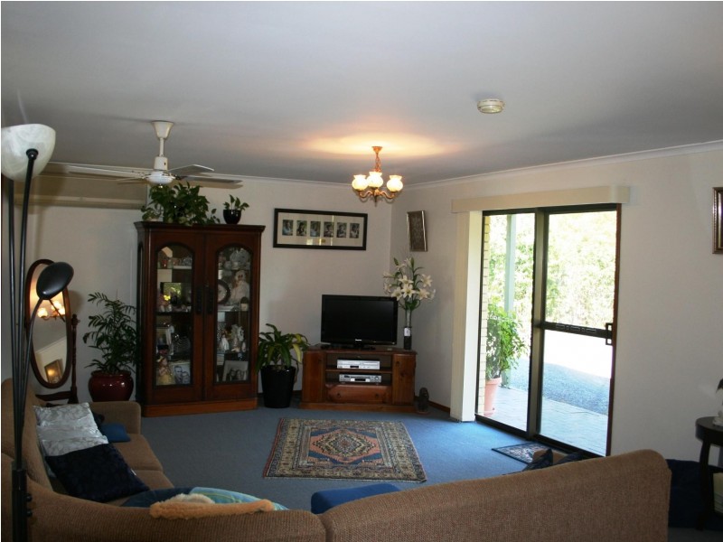 60 Washington Dr, Wondunna QLD 4655