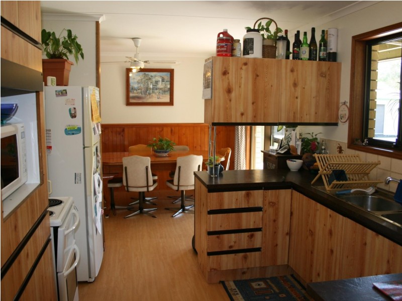 60 Washington Dr, Wondunna QLD 4655