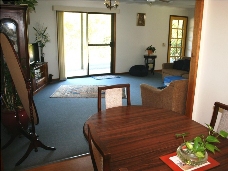 60 Washington Dr, Wondunna QLD 4655