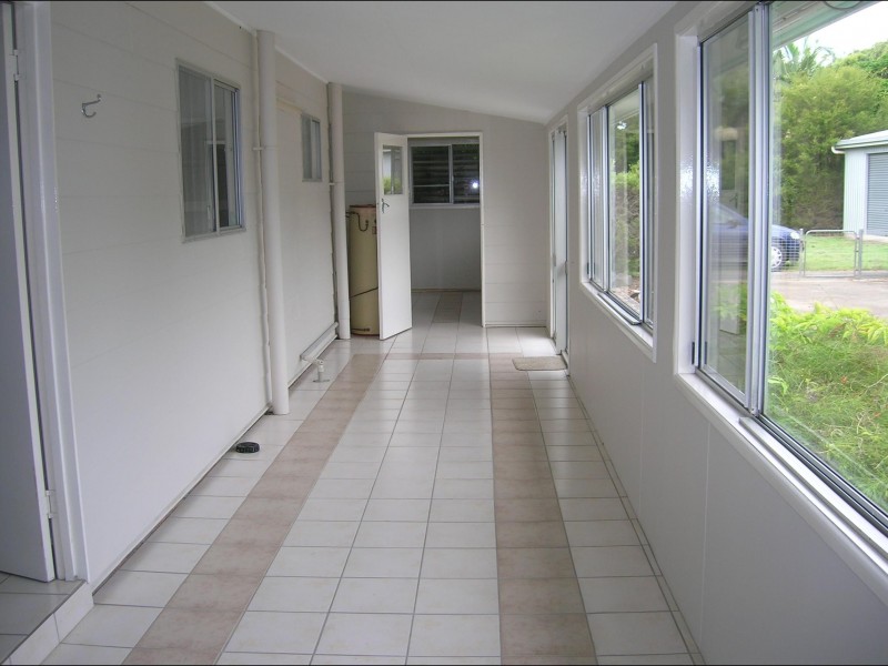 593 Boat Harbour Drive, Urangan QLD 4655