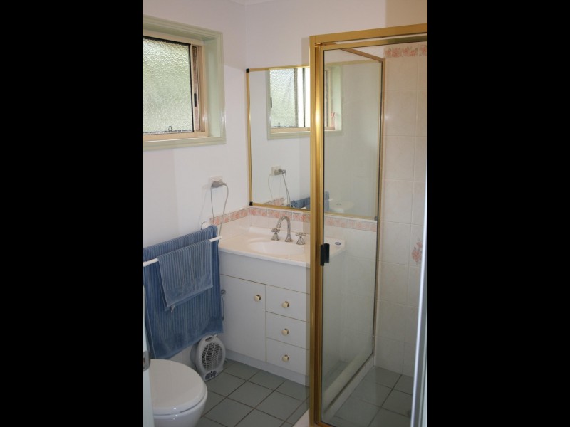7 Merrilyn Ct, Urangan QLD 4655
