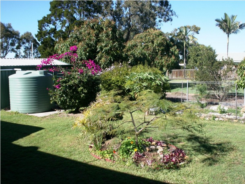 11 Barnstaple, Torquay QLD 4655