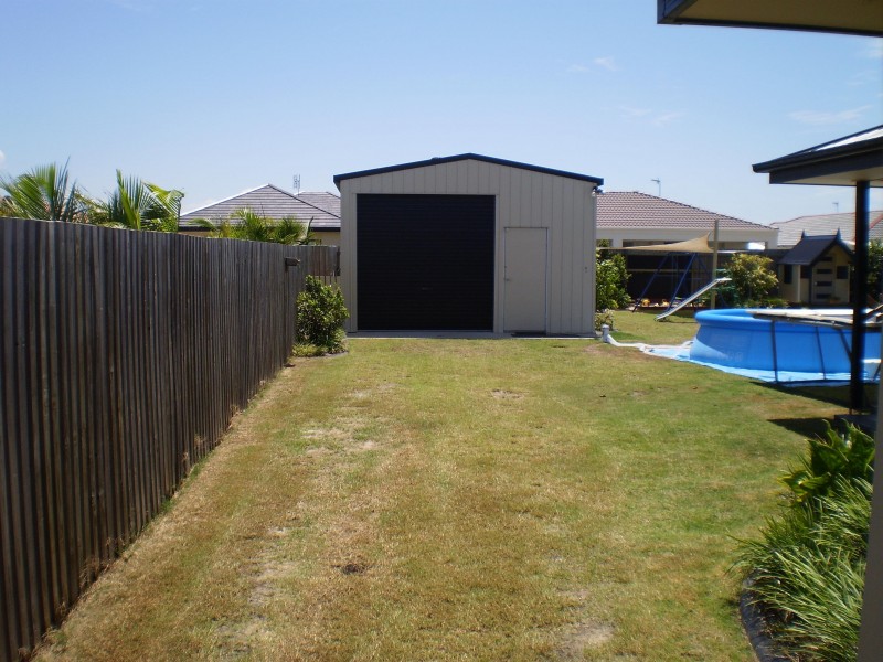 3 Earl St Vincent Cct, Eli Waters QLD 4655