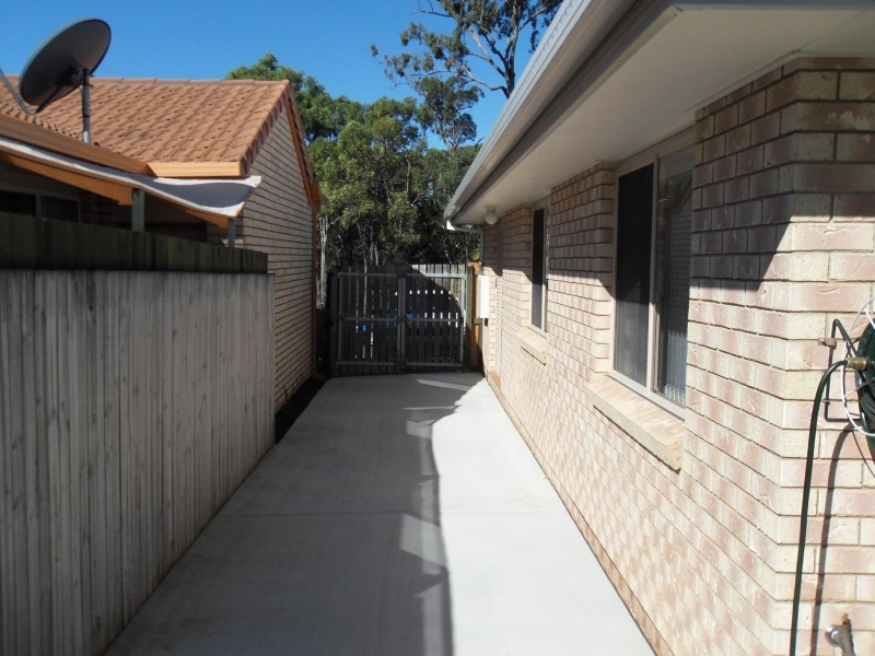 115 Bideford St, Torquay QLD 4655