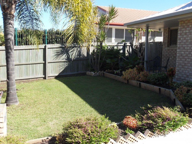 115 Bideford St, Torquay QLD 4655