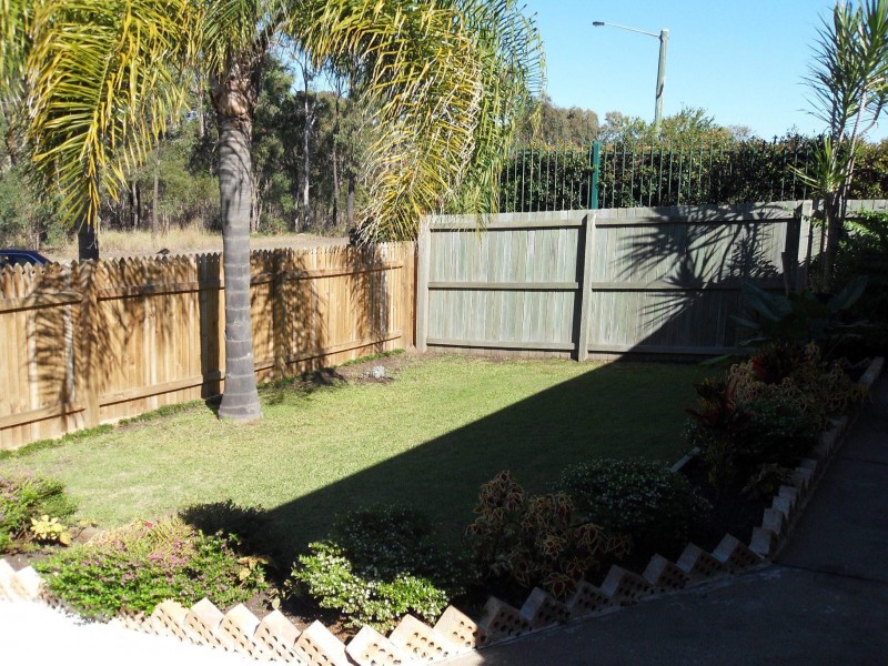 115 Bideford St, Torquay QLD 4655