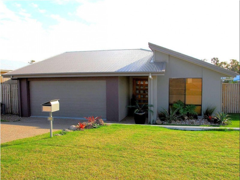 15 Bay Park Rd, Wondunna QLD 4655