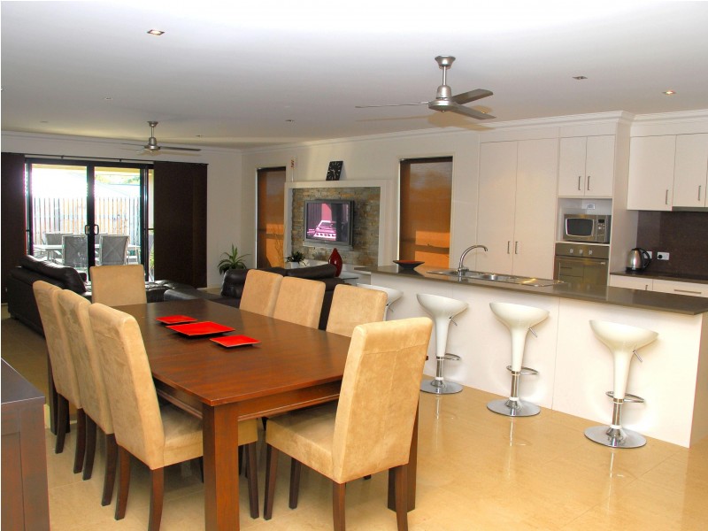 15 Bay Park Rd, Wondunna QLD 4655