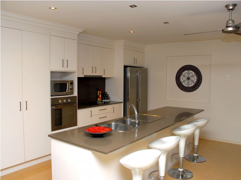 15 Bay Park Rd, Wondunna QLD 4655