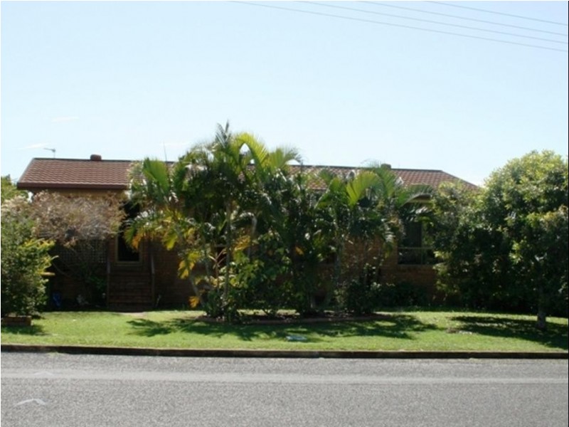 34 Hillcrest Ave, Scarness QLD 4655