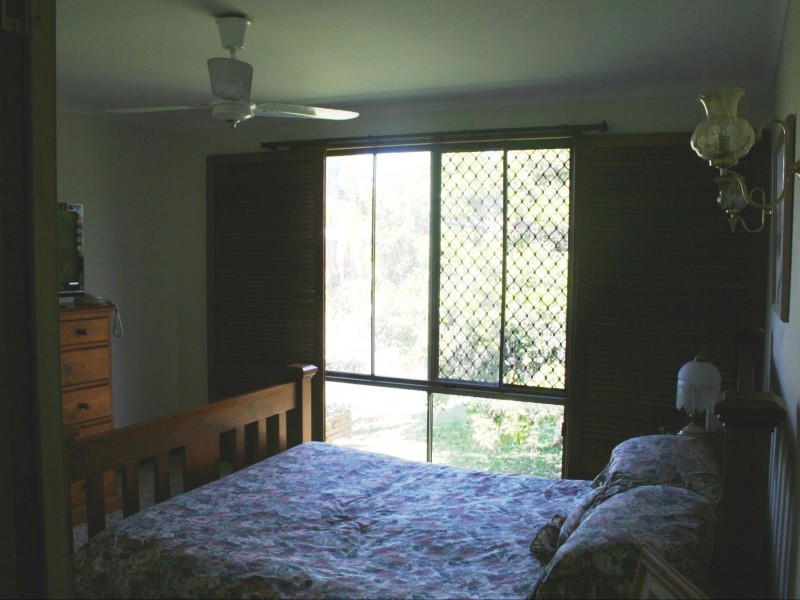 34 Hillcrest Ave, Scarness QLD 4655