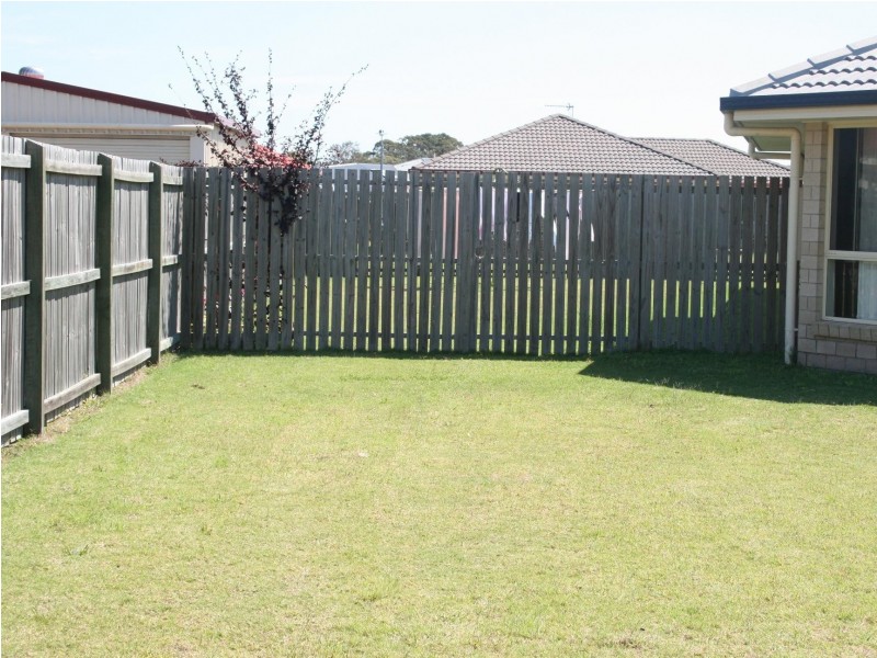 6 Arwon Close, Point Vernon QLD 4655