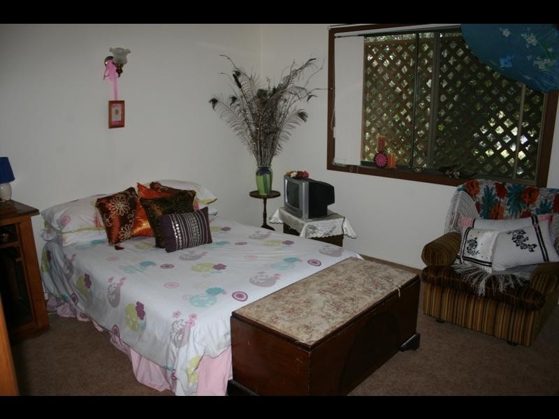 31 Park St, Urangan QLD 4655