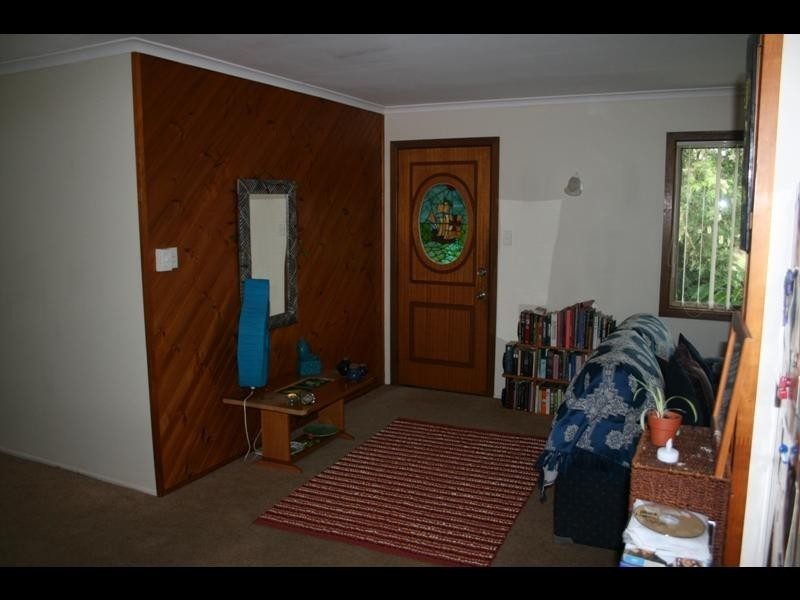 31 Park St, Urangan QLD 4655