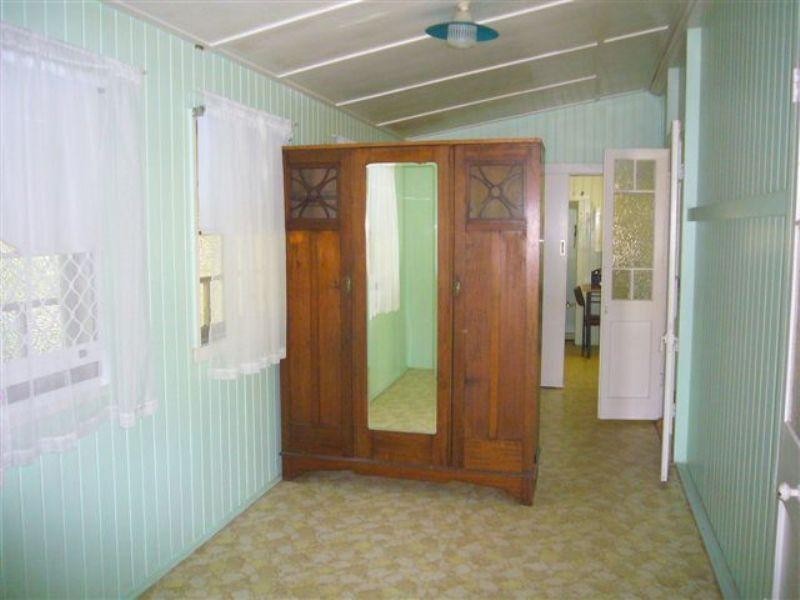 3 Cunningham St, Torquay QLD 4655